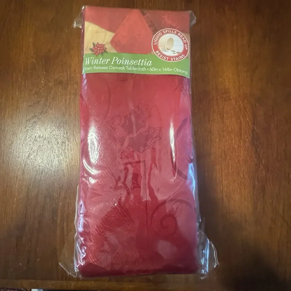 Poinsettia Red Damask Tablecloth Holiday 60x144 Oblong Stain Release NIP